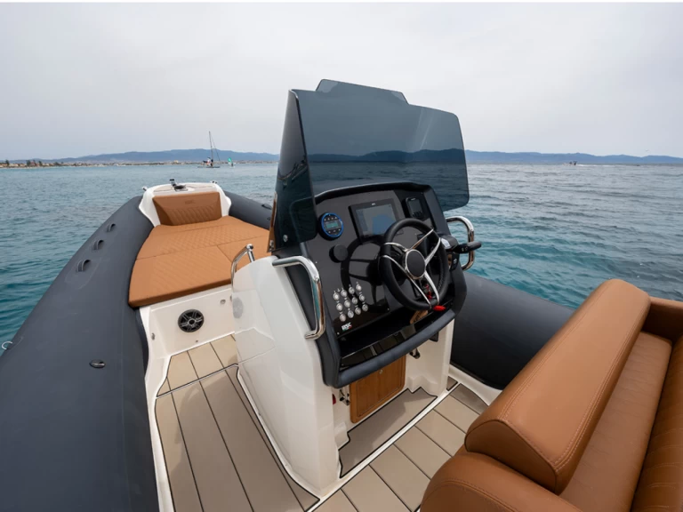 RIB hire in Santa Eulària des Riu - Bsc Elegance 78