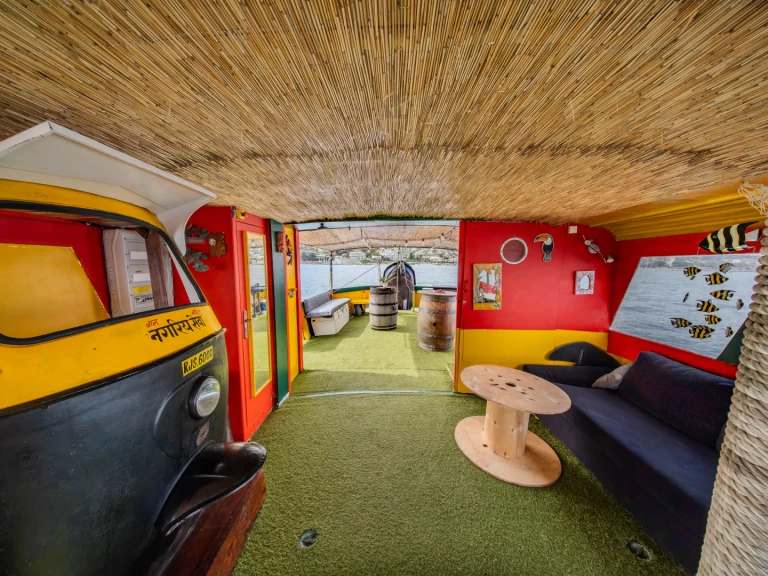 Yacht hire Cannes cheap Bateau en Bois