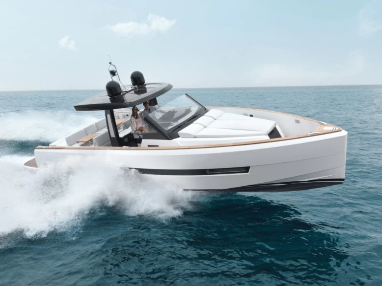 Hire Motorboat with or without skipper Fjord 44 Sainte-Maxime