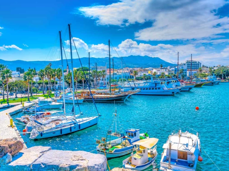 Charter a Rinker Captiva  in Kos on Samboat