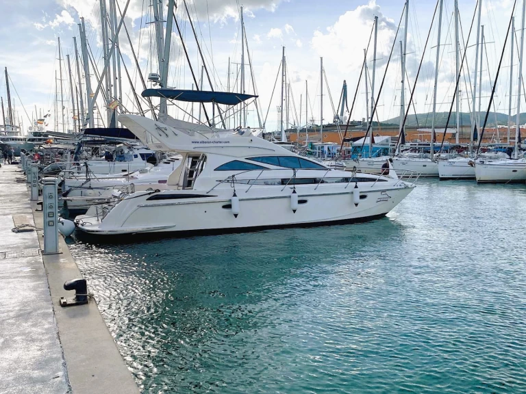 Yacht hire Palma de Mallorca cheap Stealth 420