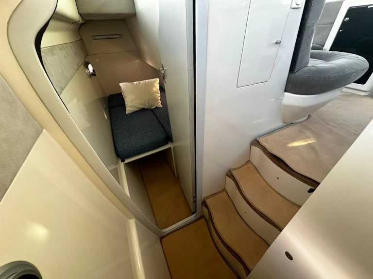 Motorboat hire in Palma de Mallorca - Voyage Stealth 420