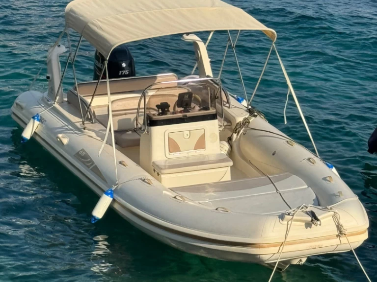 Hire a Bsc BSC 65 Hvar