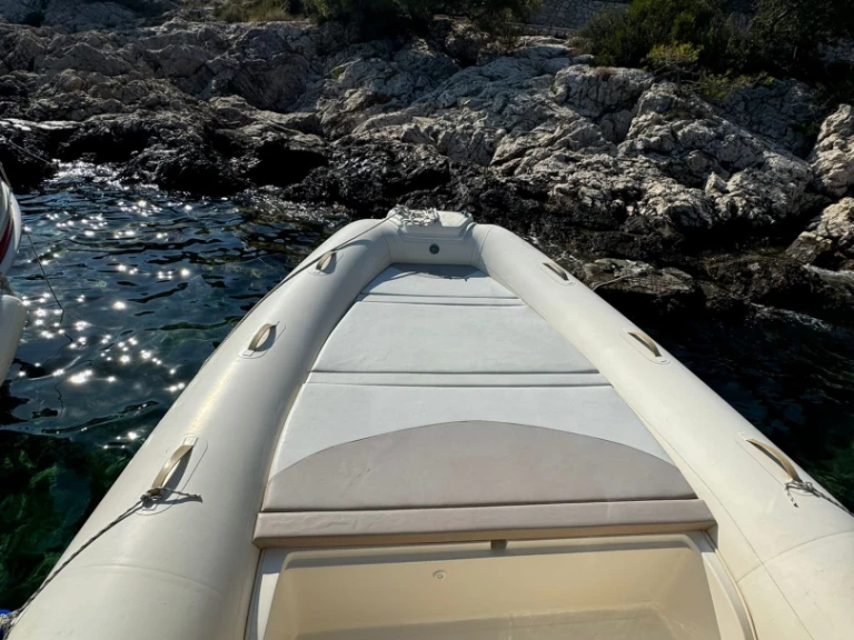 Charter a Bsc BSC 65 in Hvar on Samboat