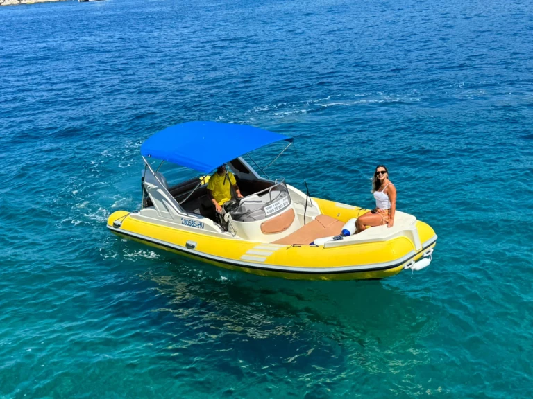 Yacht hire Hvar cheap Aquamax F23