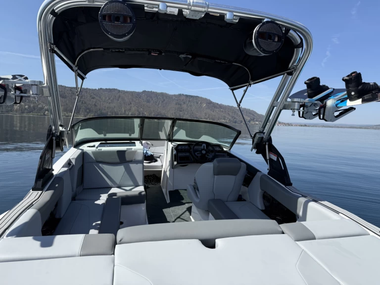 Hire a Mastercraft NXT 20 Bodman-Ludwigshafen