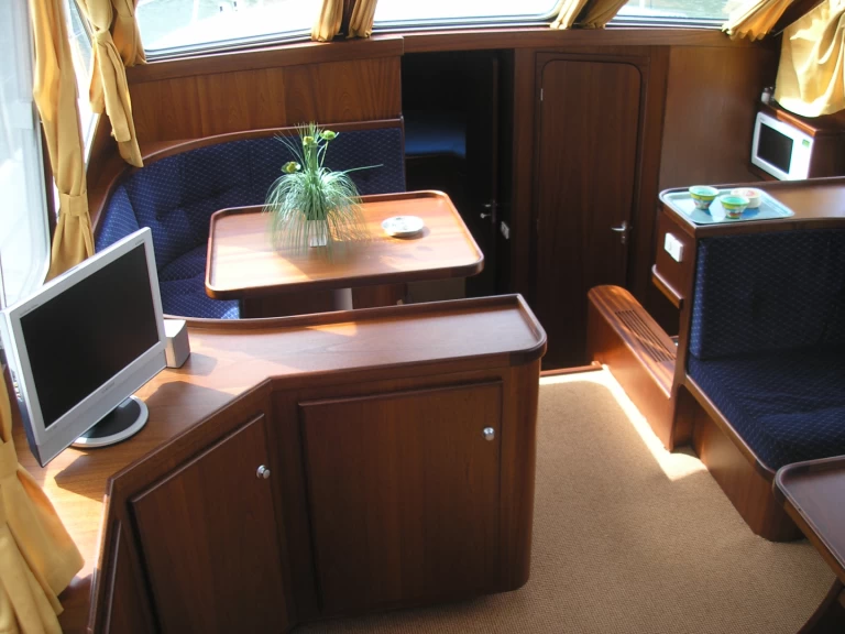 Yacht charter Woudsend - hibo1300 Hibo 1300 Exclusive on SamBoat