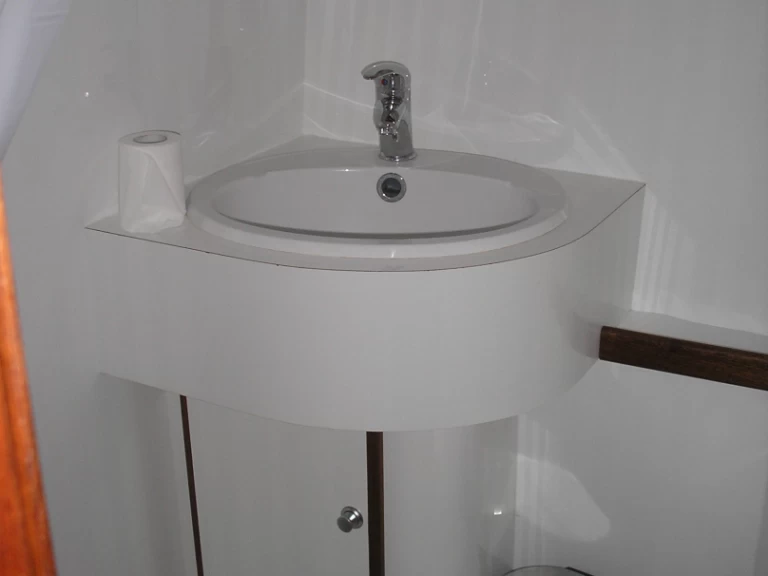 Hire a hibo1300 Hibo 1300 Exclusive Woudsend