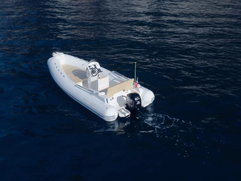 RIB to hire Porto di Salerno at the best price