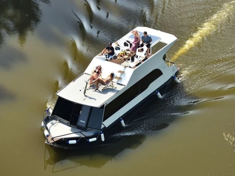 Motorboat hire in České Vrbné - Traweller YB35