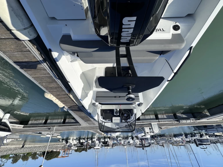 Yacht hire La Rochelle cheap 707