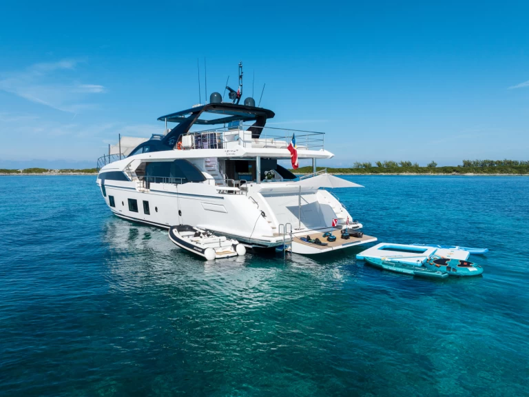 Yacht hire South Miami Beach cheap Azimut 88