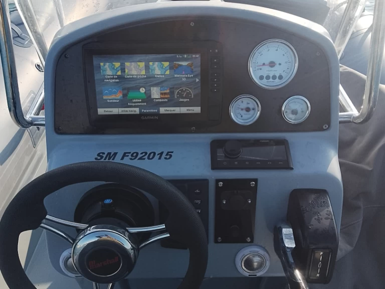 Yacht charter Dinard - Marshall M4 on SamBoat
