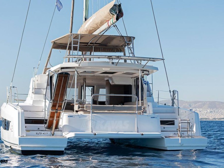 Bali Bali 4.2 charter bareboat or skippered in  Alimos