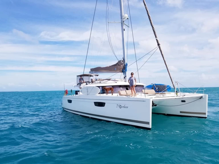 Hire Catamaran Fountaine Pajot with a boat licence