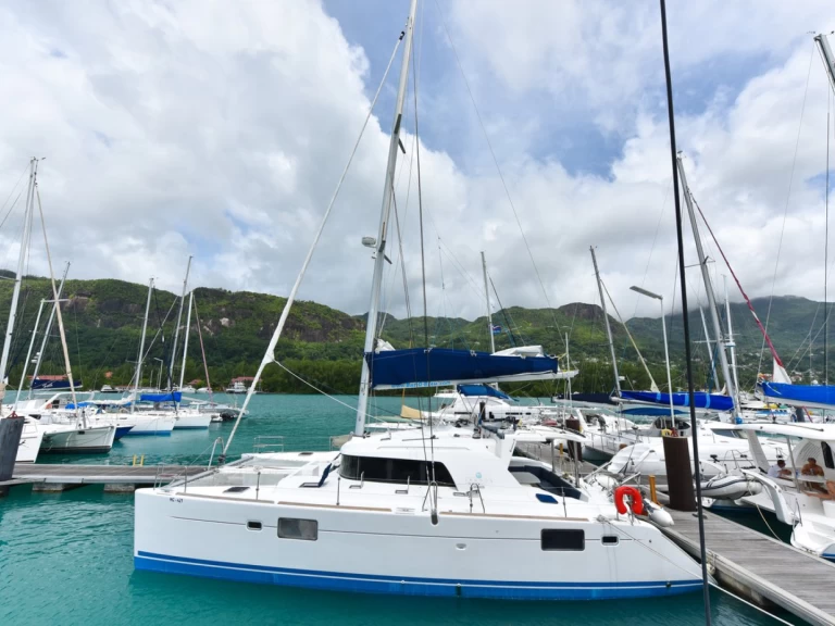 Yacht hire Ko Samui (Koh Samui) cheap Lagoon 440