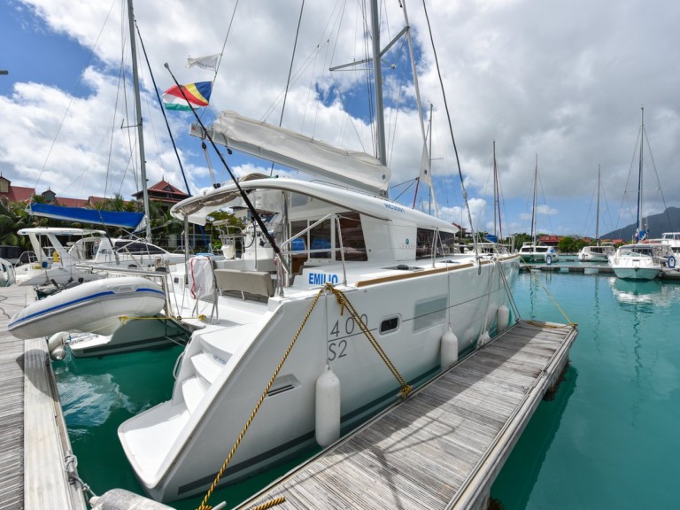 Lagoon Lagoon 400 S2 charter bareboat or skippered in  Ko Samui (Koh Samui)