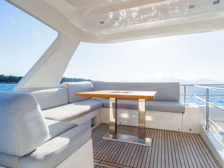 Hire a Jeanneau Esperanza Golfe-Juan