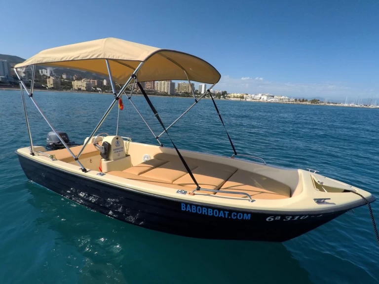 Charter a Remus 470 in Benalmádena on Samboat