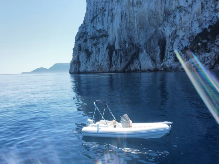 Yacht hire Porto Rotondo cheap 5,50