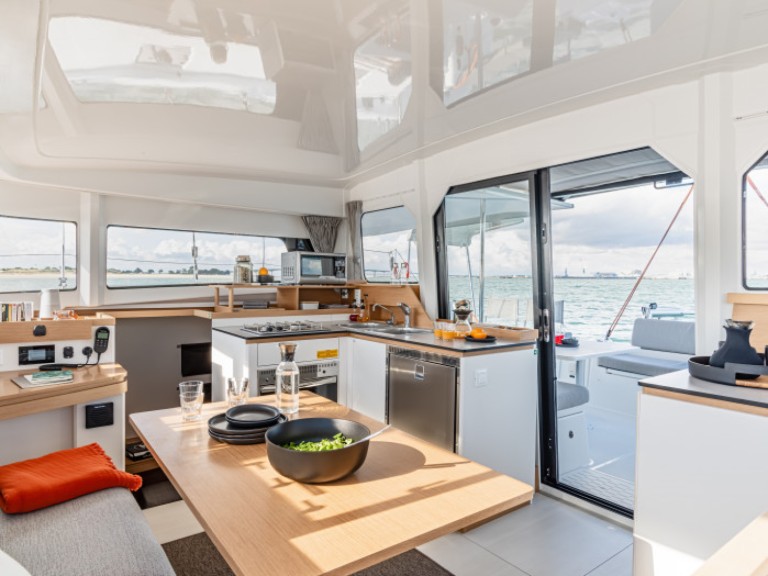 Charter a Excess Excess 11 in Portoferraio on Samboat