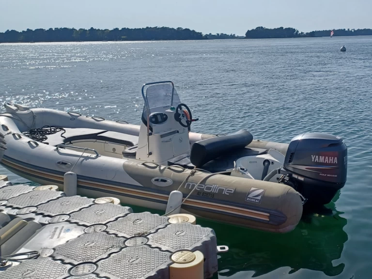 RIB to hire Larmor-Baden at the best price