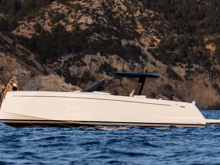 Yacht hire Ajaccio cheap Pardo 38