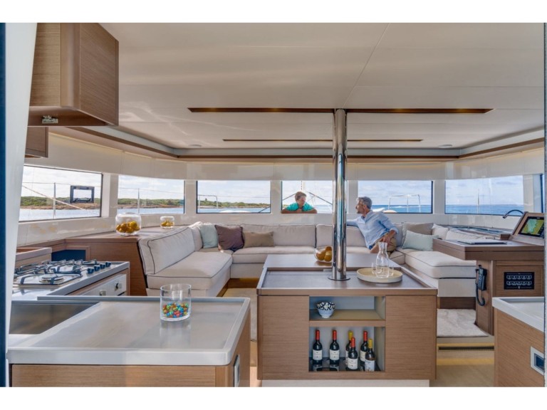 Charter a Lagoon Lagoon 50 in Marmaris on Samboat