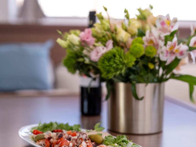 Yacht charter Dubrovnik - Lagoon Lagoon 42 on SamBoat