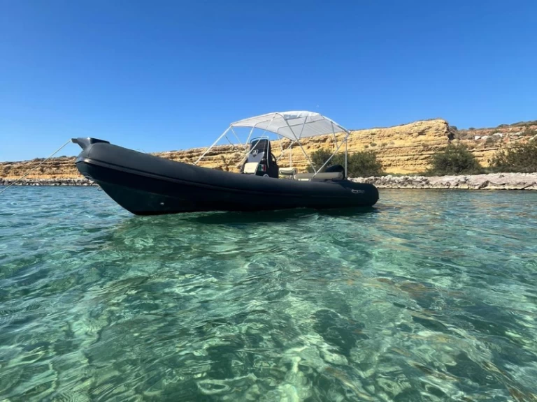 Hire RIB Ascari with a boat licence