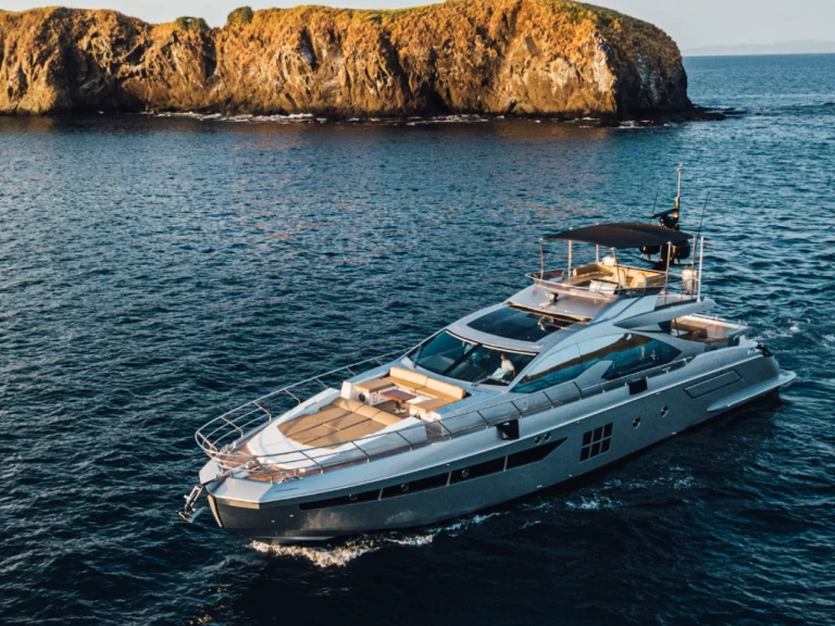 Luxury Yacht hire in Playa Flamingo - Azimut Azimut 80