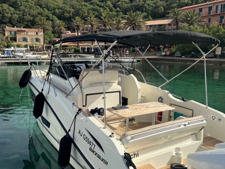 Yacht hire Cannes cheap Activ 875 Sundeck