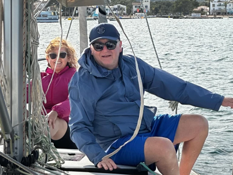 Sailboat to hire Barcelona at the best price