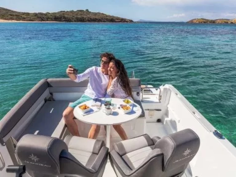 Hire a Jeanneau Cap Camarat 6.5 WA Bastia Ferry Port