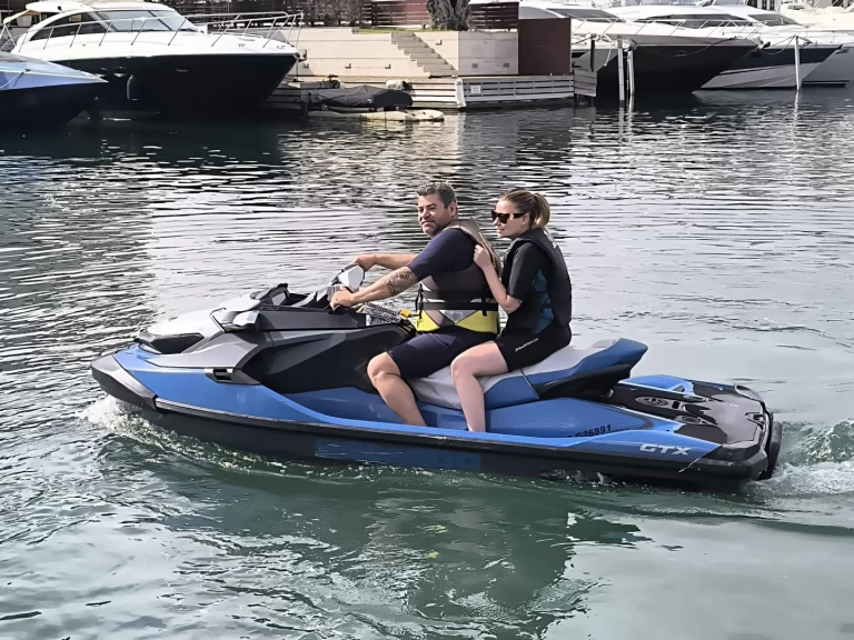 Yacht hire Empuriabrava cheap GTX 170