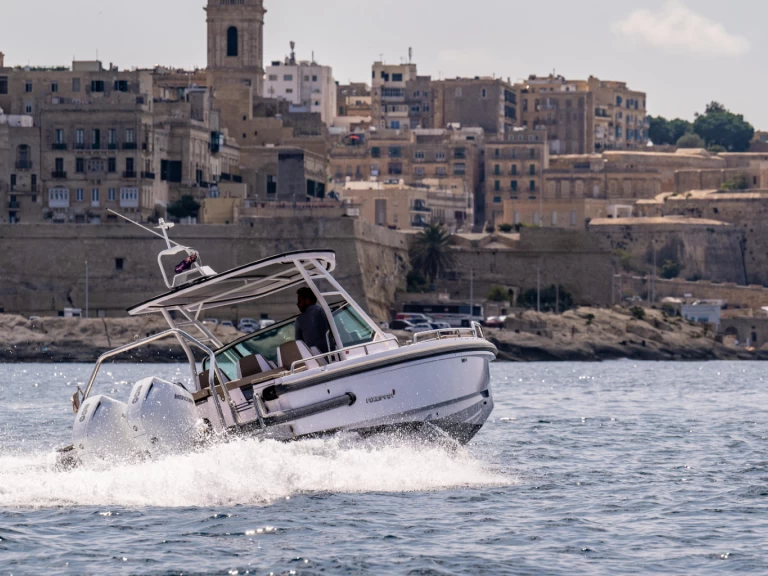 Yacht hire St. Julian's cheap 28 T-Top