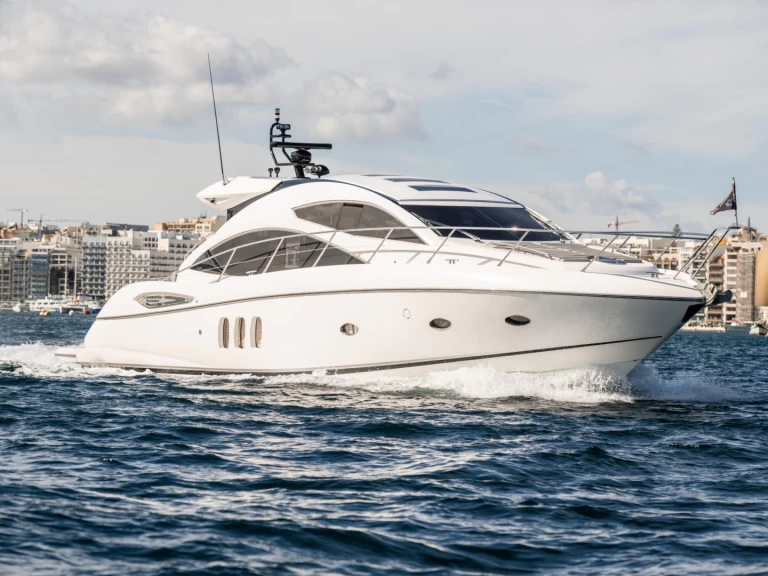 Yacht hire St. Julian's cheap Predator 52