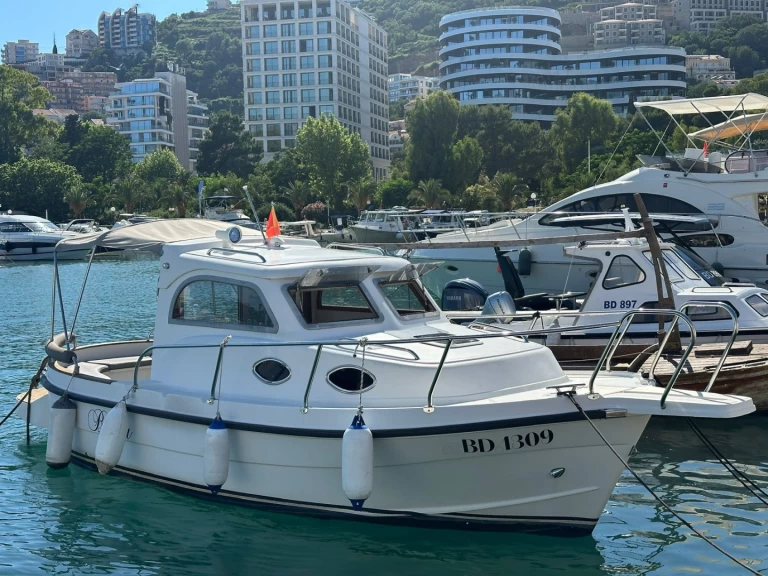 Hire Motorboat with or without skipper Betina Budva