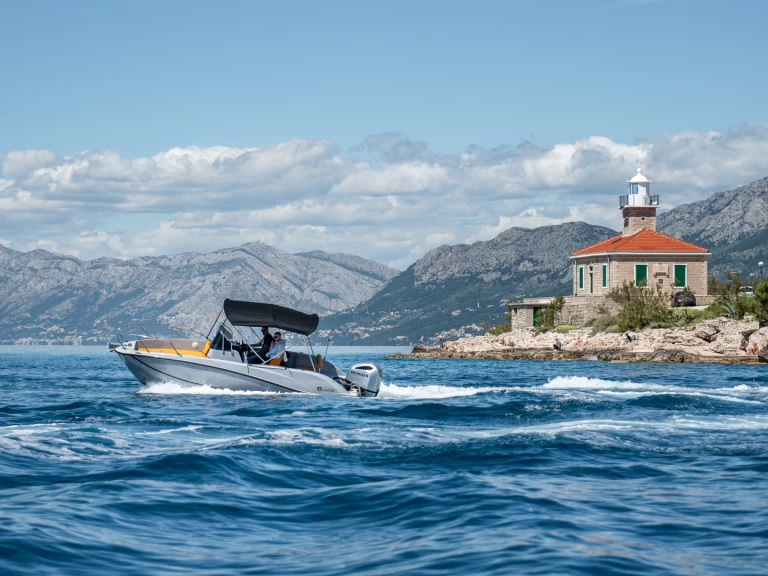 Hire a Quicksilver Quicksilver 675 Makarska