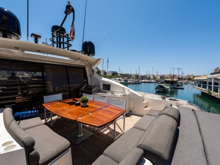Charter a Sunseeker Predator 72 in St. Julian's on Samboat