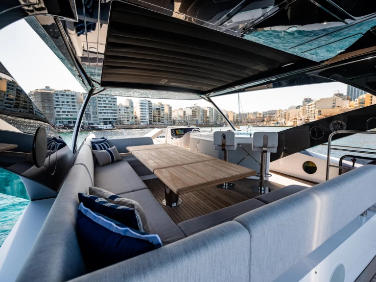 Hire Luxury Yacht with or without skipper Sunseeker St. Julian's