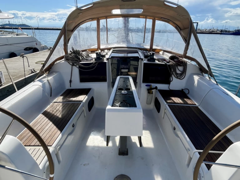 Hire a Dufour Dufour 382 Grand Large Roses