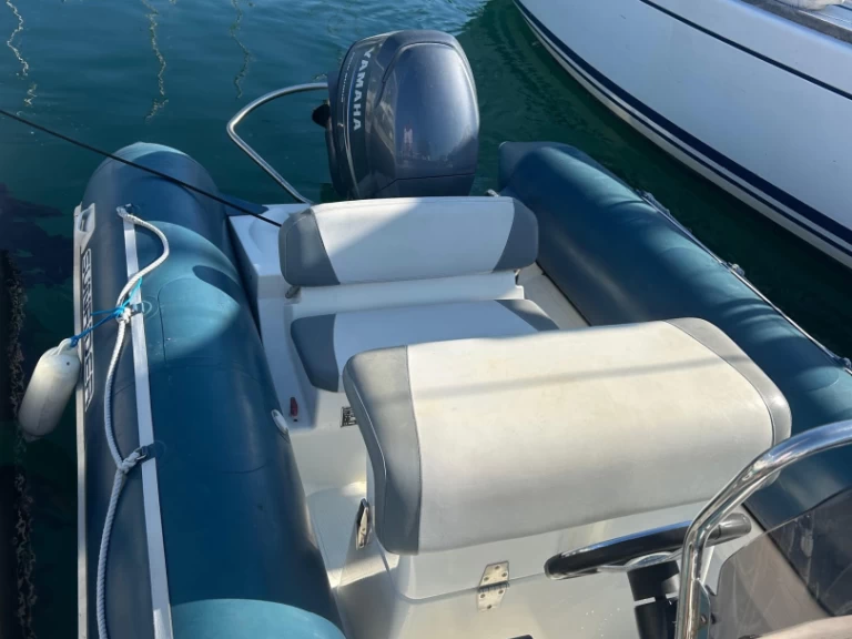 Bombard Sunrider 650 Bleu charter bareboat or skippered in  Sainte-Marine