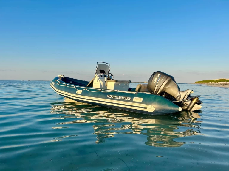 Yacht hire Sainte-Marine cheap Sunrider 650 Bleu