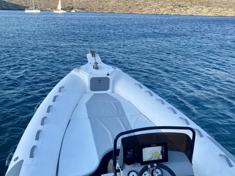 Hire RIB with or without skipper HNC 690 Heraklion