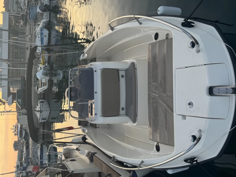 Motorboat hire in Saint-Raphaël - Quicksilver Activ 555 Open