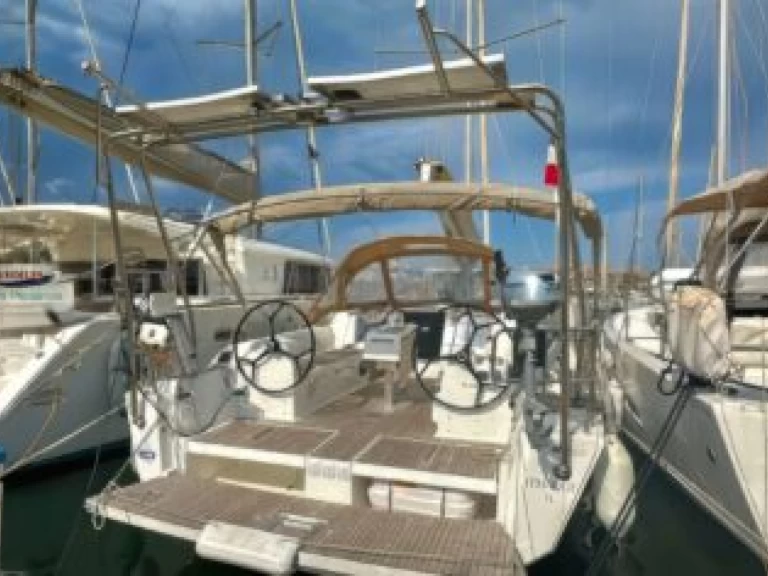 Hire Sailboat with or without skipper Dufour Toulon