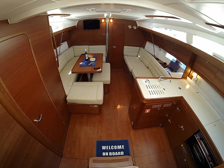 Sailboat hire in Toulon - Dufour Dufour 412 Grand Large