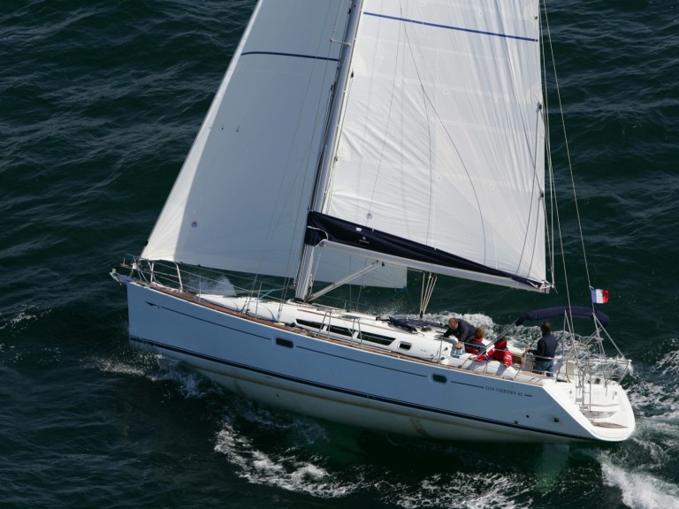 Sailboat hire in Toulon - Jeanneau Sun Odyssey 45