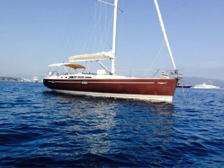 Hire a Jeanneau Sun Odyssey 49 Toulon
